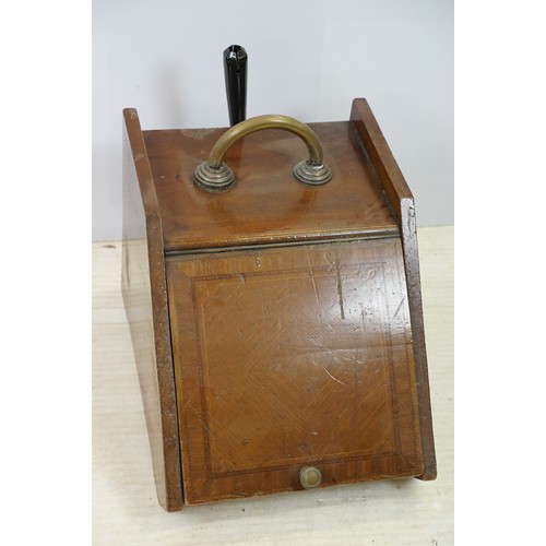 634 - 20th century wooden inlay detail coal scuttle with lead lining, shovel and brass handle, approx. H 3... 