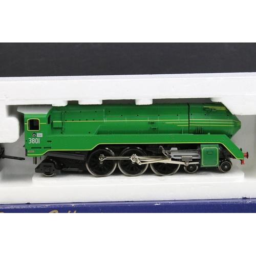 10 - Six boxed OO gauge locomotives to include 2 x Lima Collection (L208483 Australian Steam Locomotive C... 