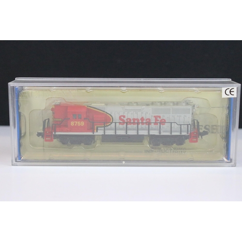 24 - Boxed / cased Graham Farish N gauge 371-427 170/4 Turbostar 2 Car DMU Southwest Trains plus a cased ... 