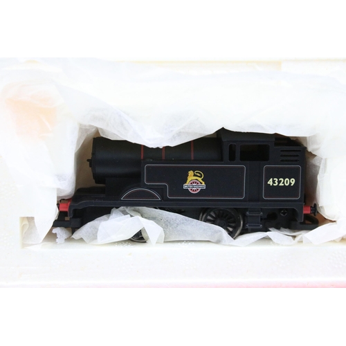 6 - Five boxed Hornby OO gauge locomotives to include R2783 BR 0-4-0 Diesel Class 06 Shunter Club Loco 0... 