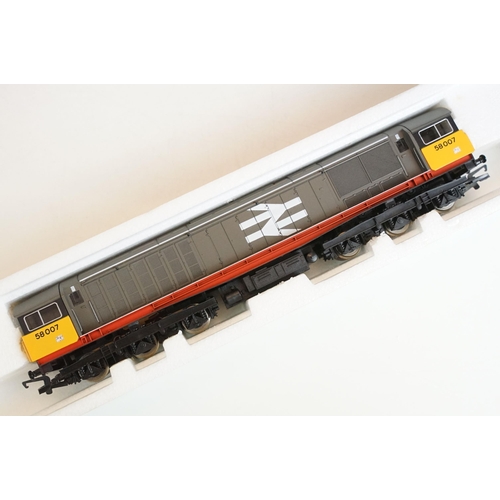 31 - Four boxed Hornby OO gauge locomotives to include R2646 BR Railfreight Co Co Diesel Electric Class 5... 