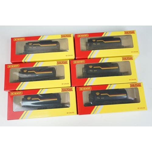 40 - 25 Boxed OO / HO gauge items of rolling stock to include 11 x Bachmann, 4 x Hattons, 3 x Dapol and 7... 