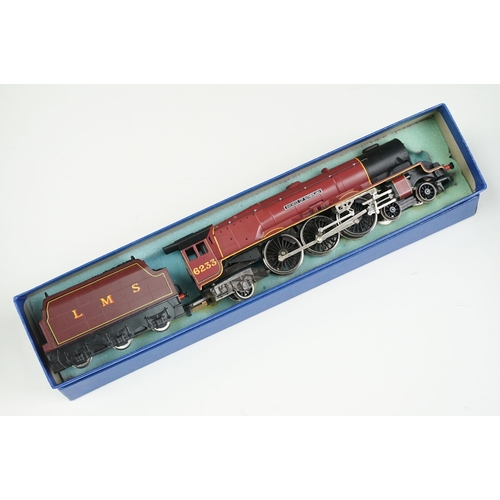 43 - Nine OO gauge locomotives to include Hornby Duchess of Abercorn, Airfix Caerphilly Castle, Triang R3... 