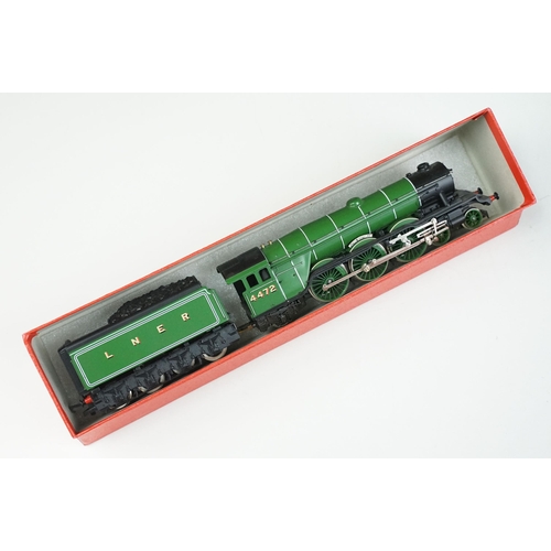 43 - Nine OO gauge locomotives to include Hornby Duchess of Abercorn, Airfix Caerphilly Castle, Triang R3... 