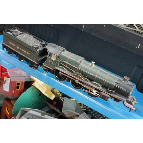 45 - Large quantity of OO gauge model railway accessories to include 2 x boxed Hornby R8082 HM 4000+ Cont... 