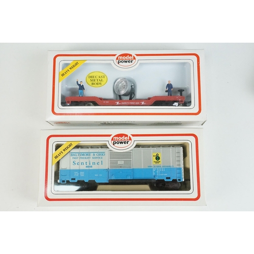 47 - Boxed Life Like Trains HO gauge 6900 AUST GM Locomotive plus 22 x boxed HO gauge items of rolling st... 