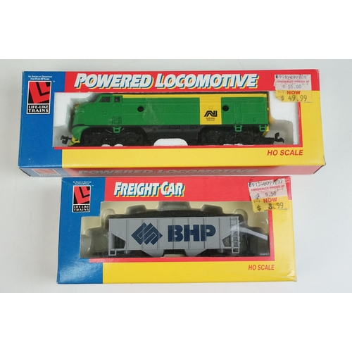 47 - Boxed Life Like Trains HO gauge 6900 AUST GM Locomotive plus 22 x boxed HO gauge items of rolling st... 