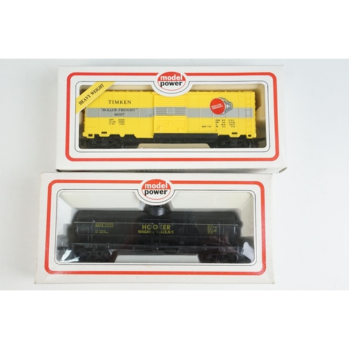 47 - Boxed Life Like Trains HO gauge 6900 AUST GM Locomotive plus 22 x boxed HO gauge items of rolling st... 