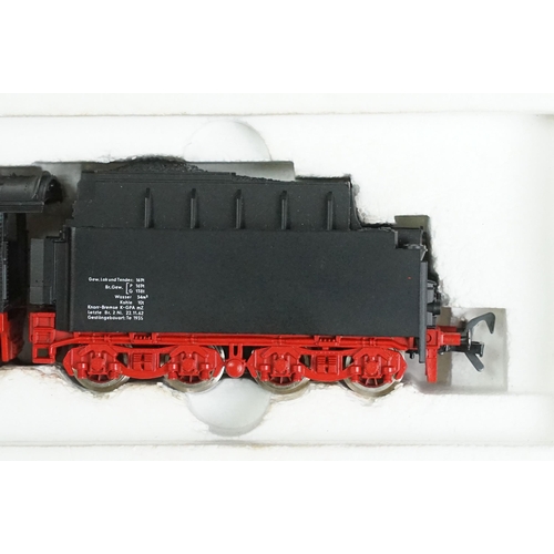 52 - Four HO / OO gauge locomotives to include Fleischmann 4170 DB 01220 locomotive, boxed Hornby Dublo 2... 