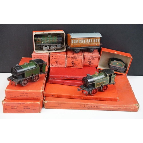 59 - Collection of Hornby O gauge model railway to include Southern 126 0-4-0 locomotive, 6600 GWR 0-4-0 ... 