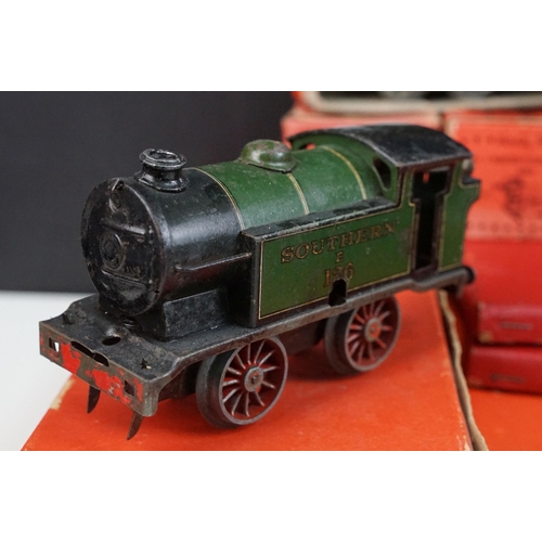 59 - Collection of Hornby O gauge model railway to include Southern 126 0-4-0 locomotive, 6600 GWR 0-4-0 ... 