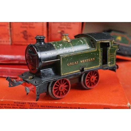 59 - Collection of Hornby O gauge model railway to include Southern 126 0-4-0 locomotive, 6600 GWR 0-4-0 ... 