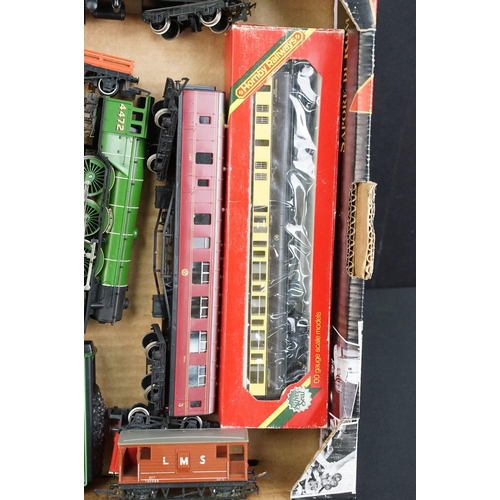 65 - 11 Boxed OO gauge items of rolling stock to include 9 x Hornby, a Lima 309059 Breakdown Crane and Ai... 