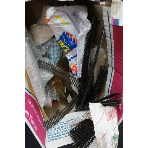 66 - Quantity of OO gauge model railway accessories to include plastic trackside buildings, scenery, vari... 