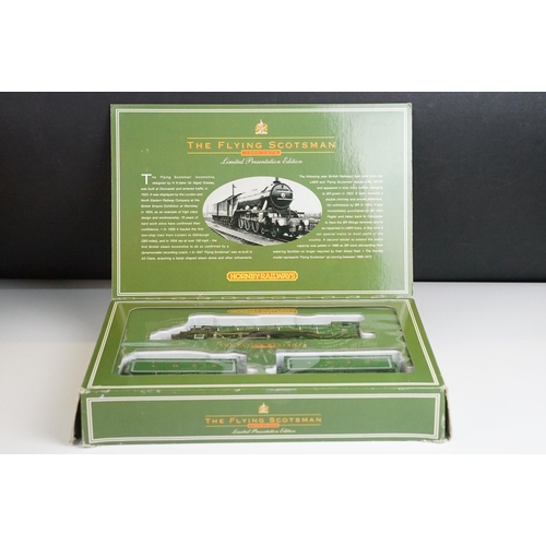 7 - Boxed Hornby OO gauge ltd presentation edn R075 The Flying Scotsman locomotive and a boxed Bachmann ... 