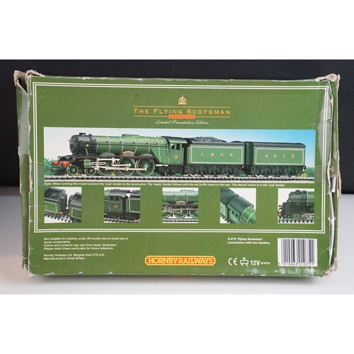 7 - Boxed Hornby OO gauge ltd presentation edn R075 The Flying Scotsman locomotive and a boxed Bachmann ... 