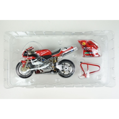 74 - Autograph - Boxed Paul's Model Arts Minichamps 1/12 World Champion 122 991211 Ducati 996 1999 Carl F... 