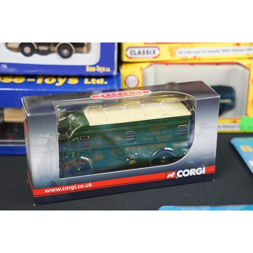 86 - Around 58 boxed / carded small scale diecast & plastic models to include Classix, Base Toys, Minitan... 