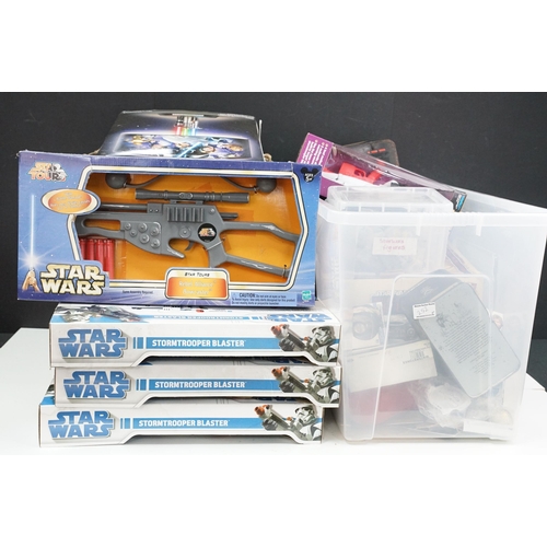252 - Star Wars - Quantity of various boxed Star Wars related items to include 10 x boxed weapons featurin... 