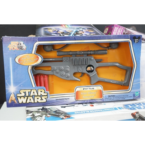252 - Star Wars - Quantity of various boxed Star Wars related items to include 10 x boxed weapons featurin... 