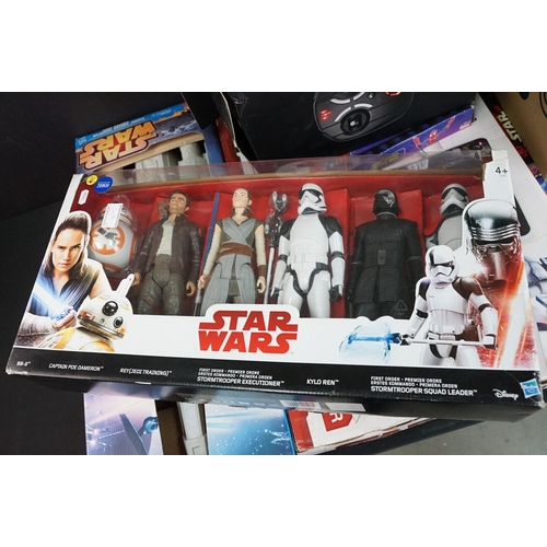 257 - Quantity of various boxed toys to include mainly Star Wars related items featuring Star Wars Big Pin... 