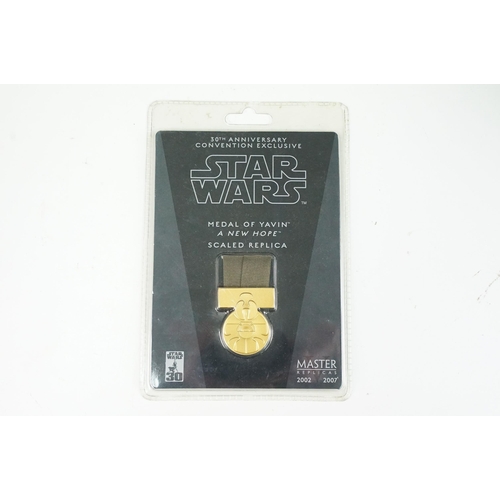 270 - Collection of TV Related collectibles featuring 1 x Kenner Star Wars Collector Series Darth Vader si... 