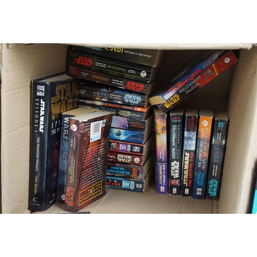 272 - Collection Of Star Wars books featuring Shadows Of The Empire, Agents Of Chaos II Jedi Eclipse, Dart... 