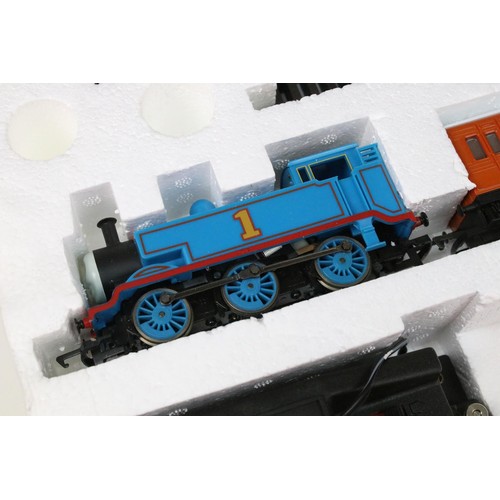 52A - Boxed Hornby R9043 Thomas & Friends Thomas Electric Train Set, complete