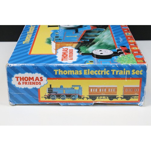 52A - Boxed Hornby R9043 Thomas & Friends Thomas Electric Train Set, complete