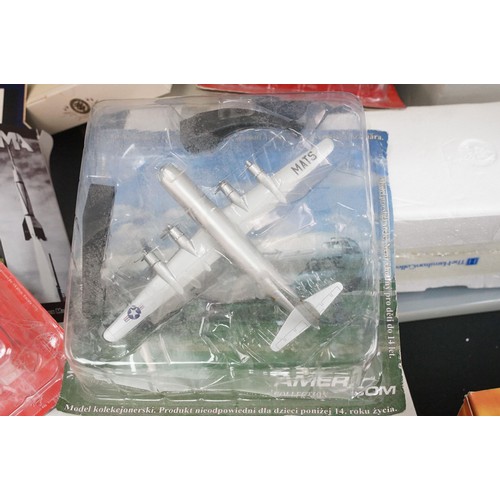 108 - Collection of boxed & carded diecast models featuring many planes, including The Hamilton Collection... 