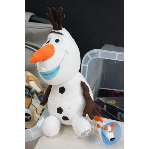 226 - Collection of TV Related figures, collectibles and ephemera featuring WWE/WWF (figures, mic, etc), t... 