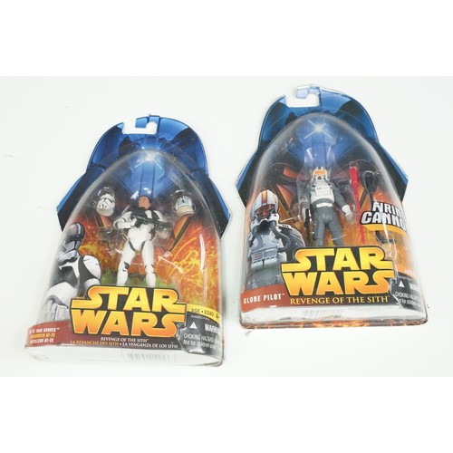 228 - Star Wars - 20 Carded Star Wars figures featuring The Saga Collection Power Droid, Silver Saga 2004 ... 