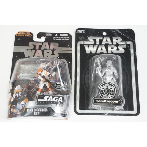 228 - Star Wars - 20 Carded Star Wars figures featuring The Saga Collection Power Droid, Silver Saga 2004 ... 
