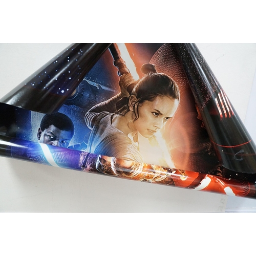 280 - Collection of TV related posters featuring Star Wars, Spider-Man 2, War Of The Worlds, Harry Potter,... 