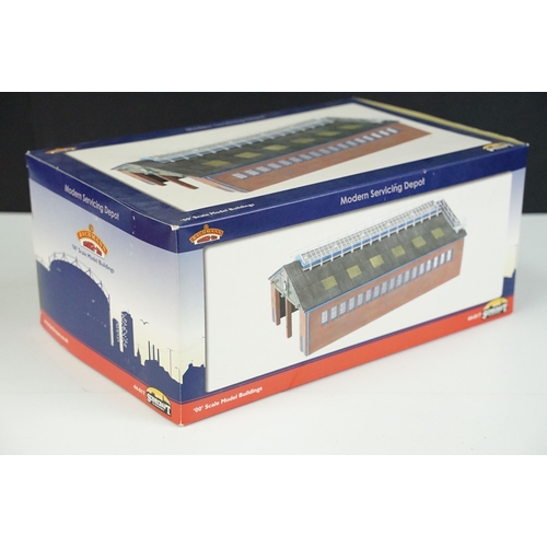 44A - Two boxed Bachmann Scenecraft OO gauge trackside buildings to include 44-017 Modern Servicing Depot ... 