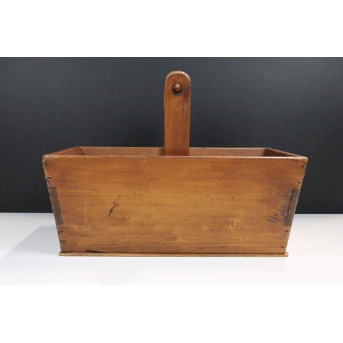 90 - Vintage pine garden trug, 36cm long