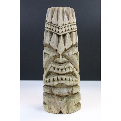 95 - Tribal wooden Tiki totem statue carving, H 32cm