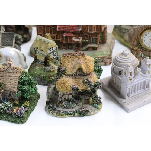 75 - Large collection of ceramic cottages to include Leonardo, Christopher Wren and Lilliput Lane example... 