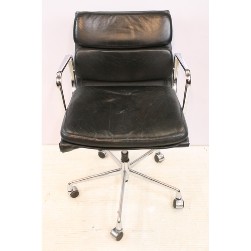 612 - Black leather and aluminium office chair in the manner of Vitra by Charles & Ray Eames. The chair of... 