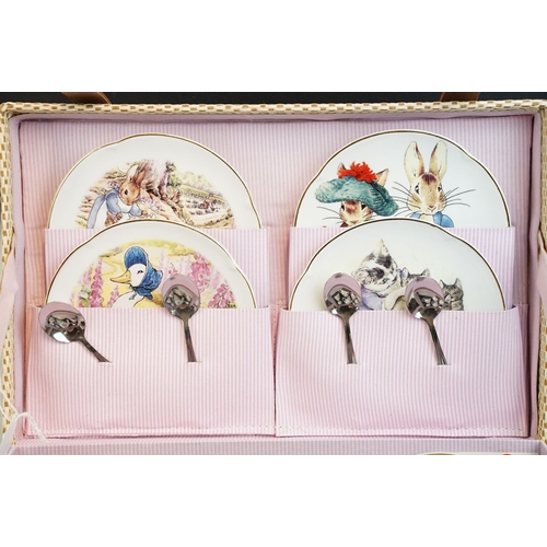 40 - Reutter Porzallan, The world of Beatrix Potter picnic basket tea set to include teapot, milk jug, li... 