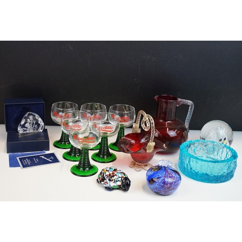 53 - Mixed lot of glass including boxed Dartington Capredoni paperweight, penguin paperweight, tortoise p... 