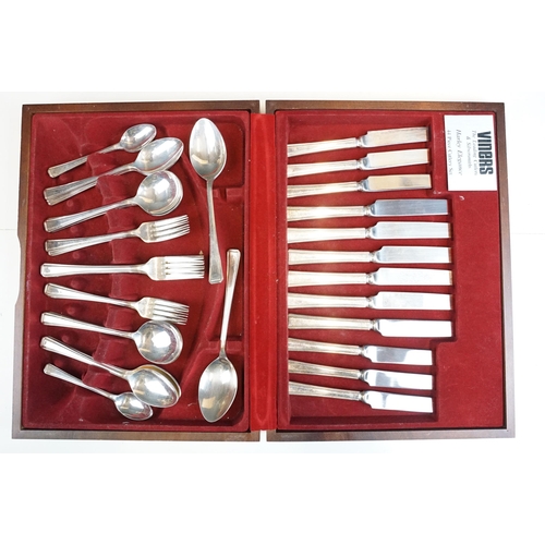 332 - Viner's ' Harley Elegance ' canteen of cutlery, 44 pieces, 6 place setting