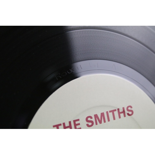 43 - Vinyl - 3 The Smiths original UK 1st pressing LP albums to include: The Smiths (ROUGH 61, with cursi... 