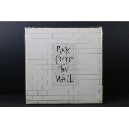 130 - Vinyl - 6 Pink Floyd LPs to include Dark Side Of The Moon, The Wall (with stickered sleeve), Wish Yo... 