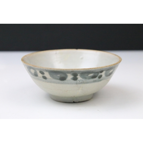 12 - Two early 19th century Chinese Tek Sing cargo blue and white porcelain bowls, each with Nagel Auctio... 