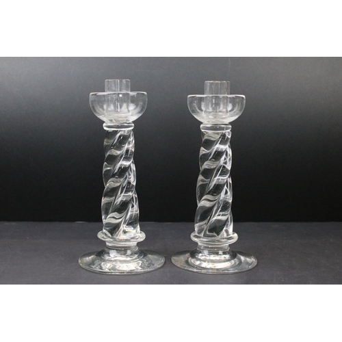 3 - Pair of Archimede Seguso Murano candlesticks having round bases with twisted columns. Signed to the ... 