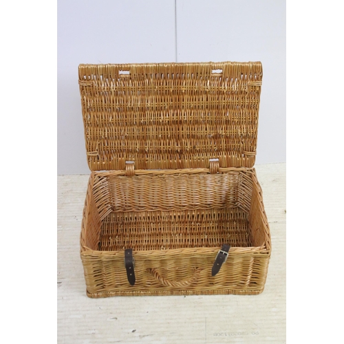 443 - Fortnum & Mason wicker picnic basket, 47cm long