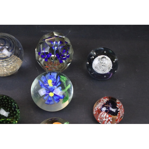 70 - Collection of glass paperweights in various shapes and designs (17 total)