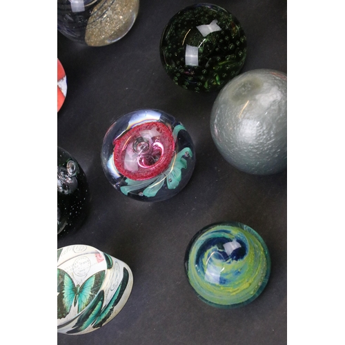 70 - Collection of glass paperweights in various shapes and designs (17 total)