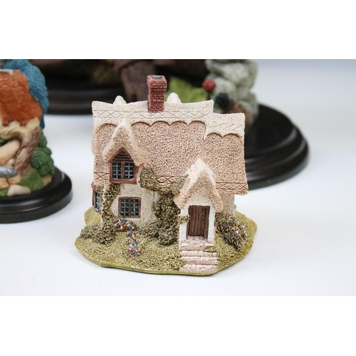 75 - Assortment of figurines to include Lilliput Lane, Derwent le Dale, Spring Bank, Culloden Cottage, As... 